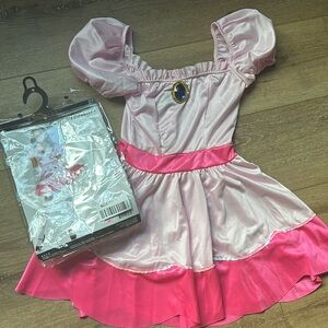 Adult Princess Peach Costume